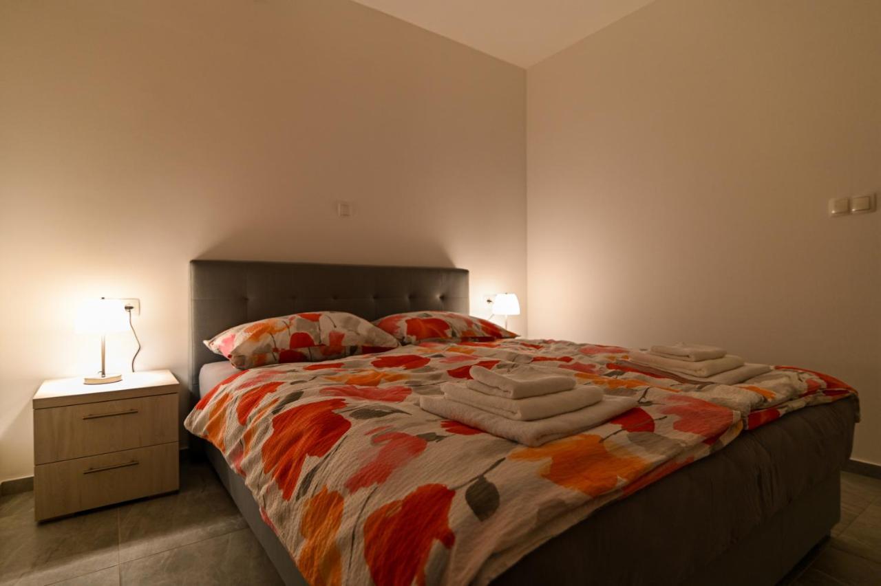 Luxury Apartment With Swimming Pool Ana تروغير المظهر الخارجي الصورة