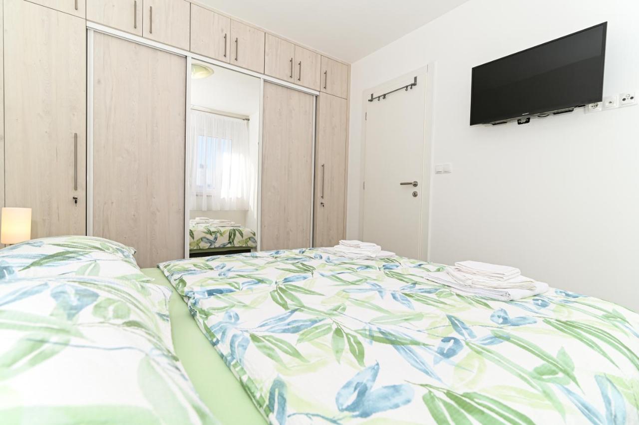 Luxury Apartment With Swimming Pool Ana تروغير المظهر الخارجي الصورة