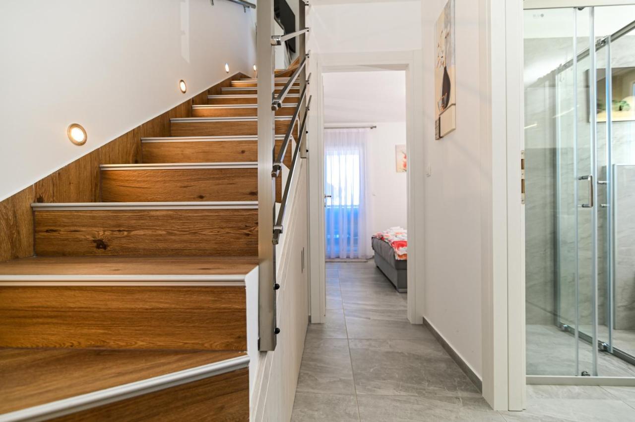 Luxury Apartment With Swimming Pool Ana تروغير المظهر الخارجي الصورة