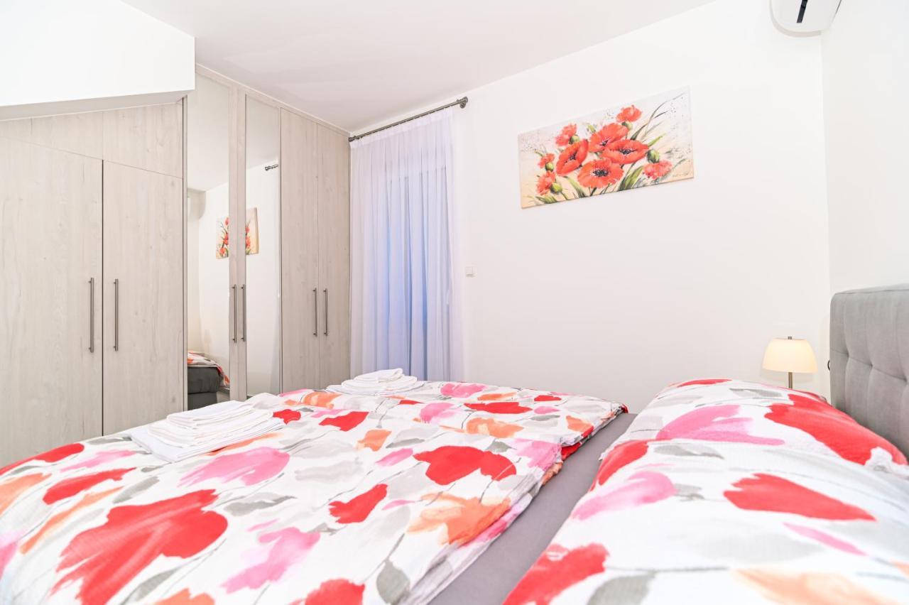 Luxury Apartment With Swimming Pool Ana تروغير المظهر الخارجي الصورة