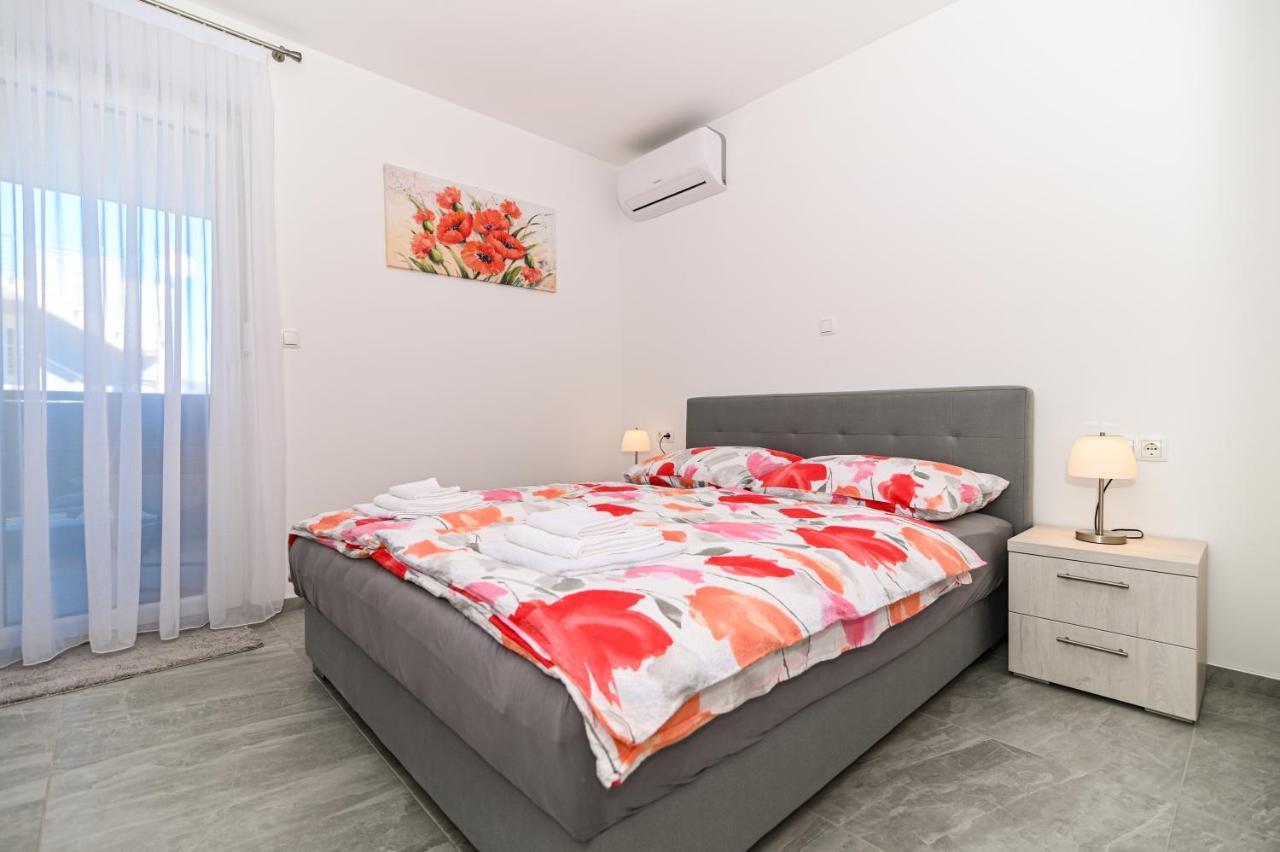 Luxury Apartment With Swimming Pool Ana تروغير المظهر الخارجي الصورة