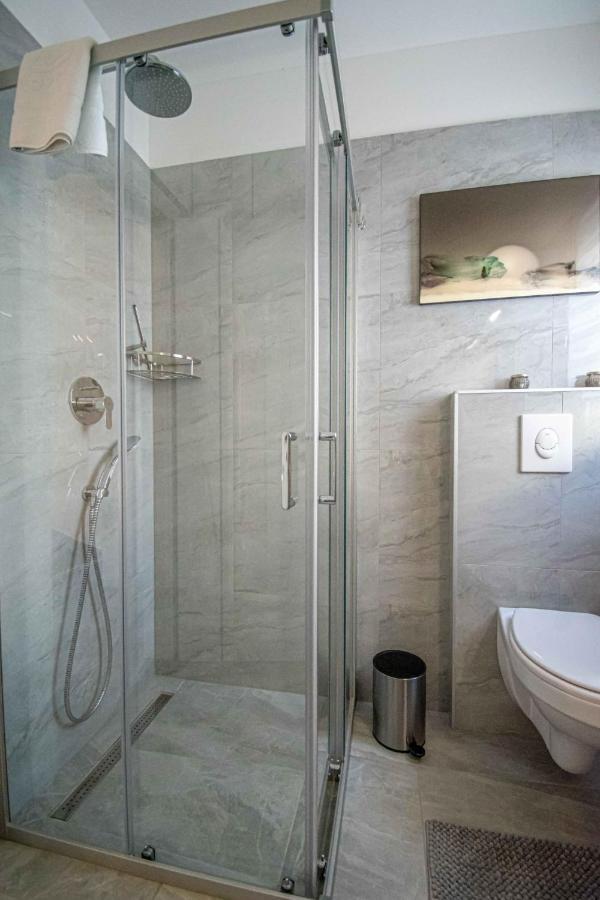 Luxury Apartment With Swimming Pool Ana تروغير المظهر الخارجي الصورة