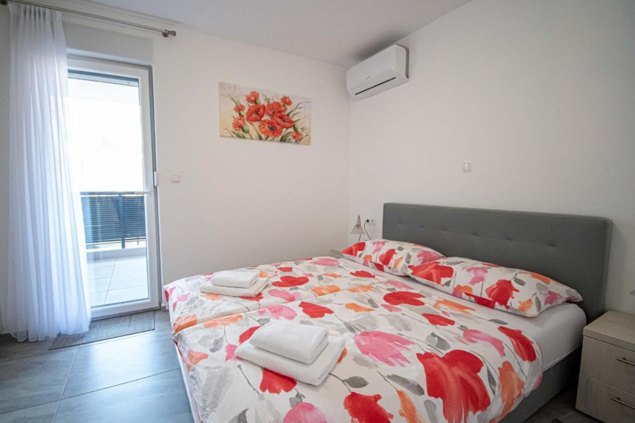 Luxury Apartment With Swimming Pool Ana تروغير المظهر الخارجي الصورة